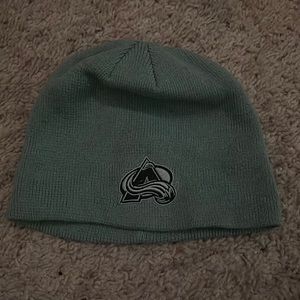 Kids Gray Colorado Avalanche beanie